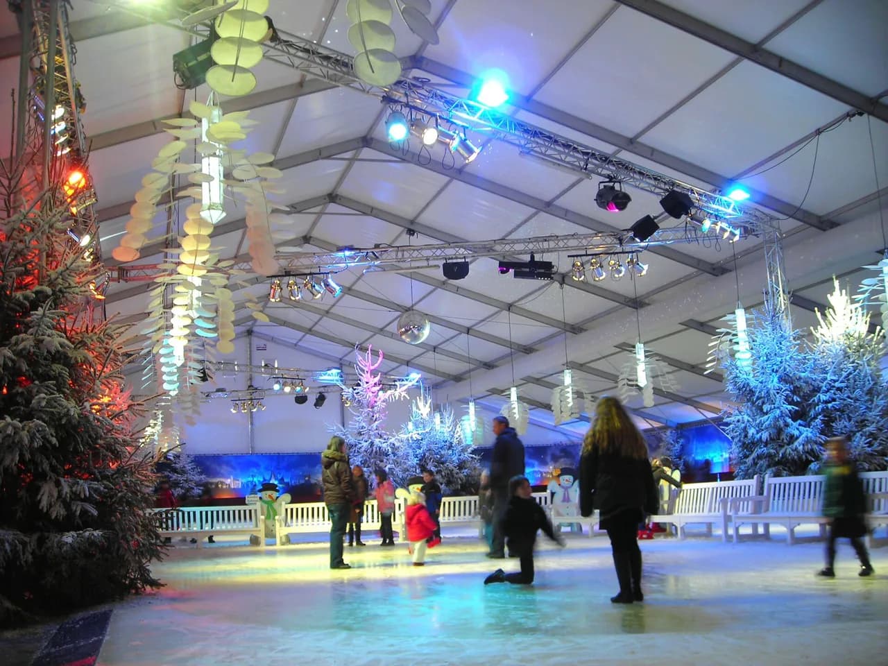 Christmas at Theme Parks: UK Winter Events Compared