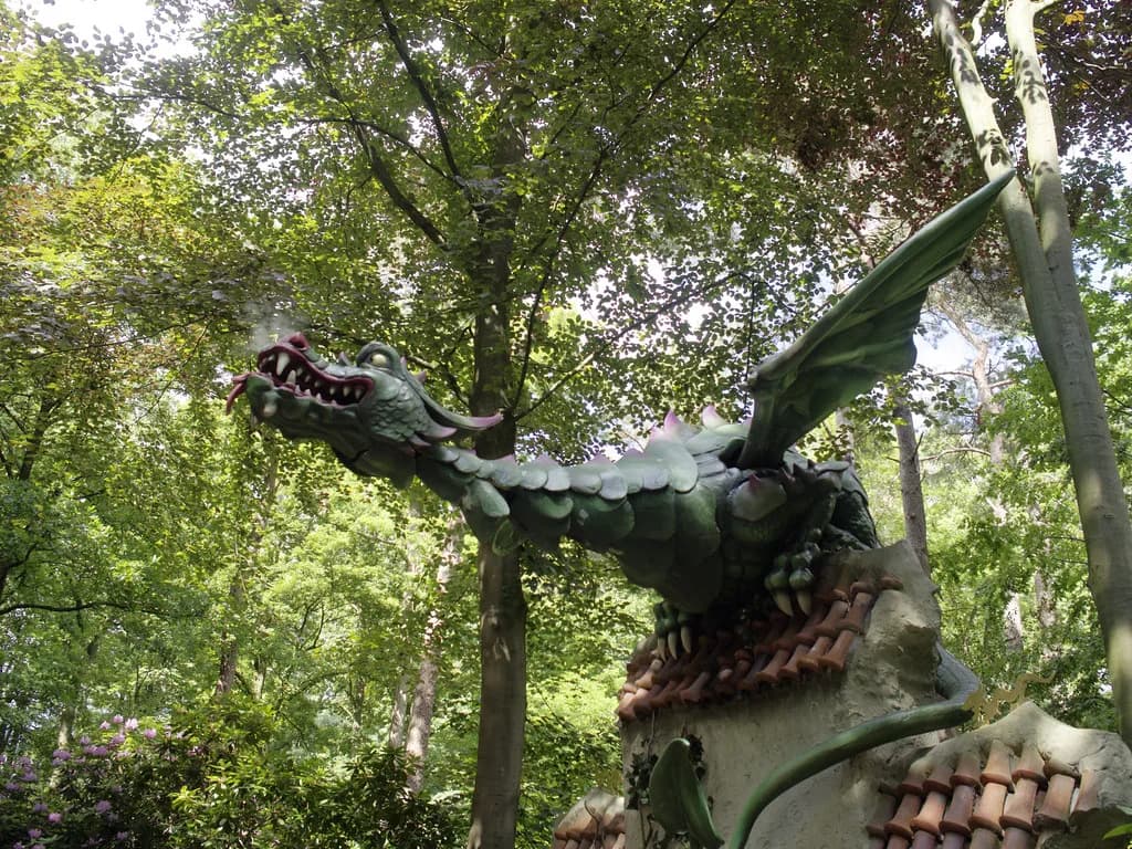 Efteling Map: Park Areas, Rides and Route Planning