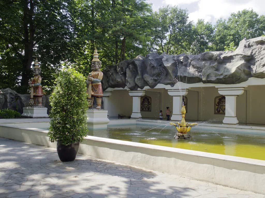 Efteling Tickets: Which Ticket to Buy and What It Includes