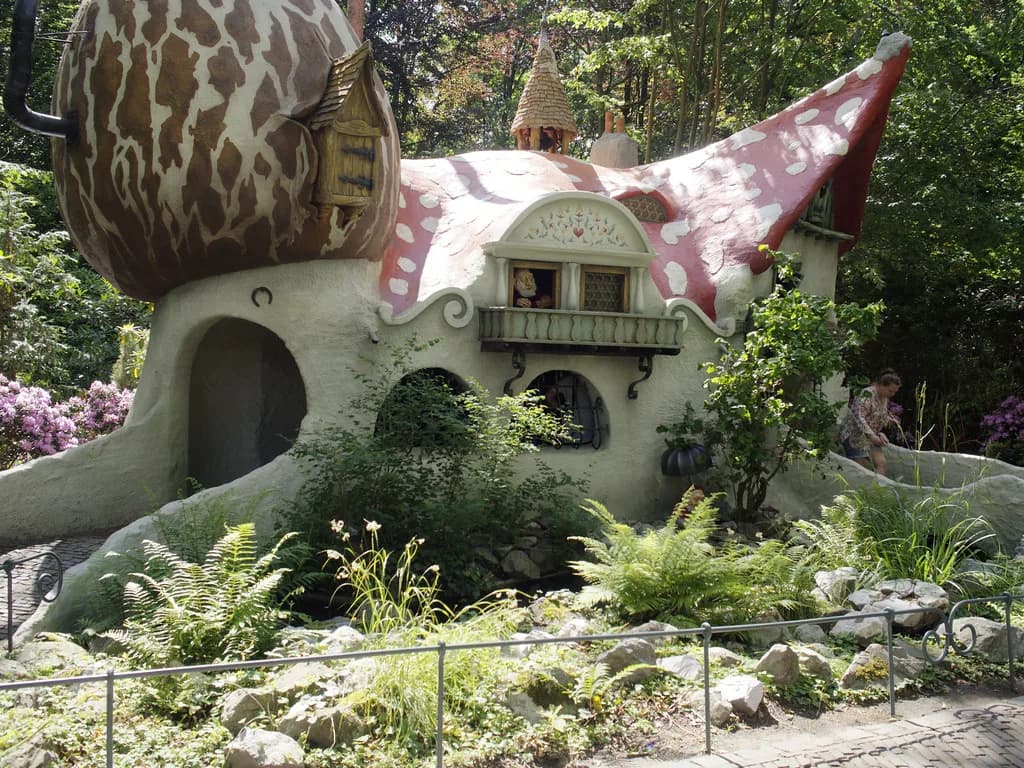 Efteling Weather: Planning Around Rain, Wind and Heat