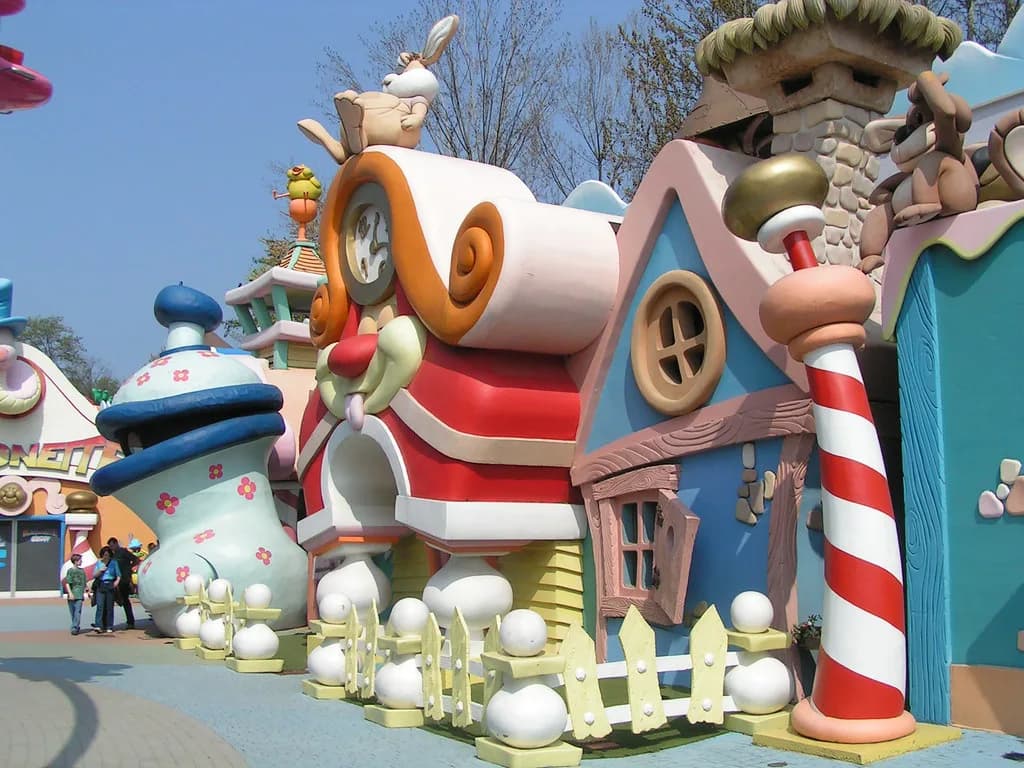 Gardaland Guide: Rides, Tickets, Hotels and Getting There