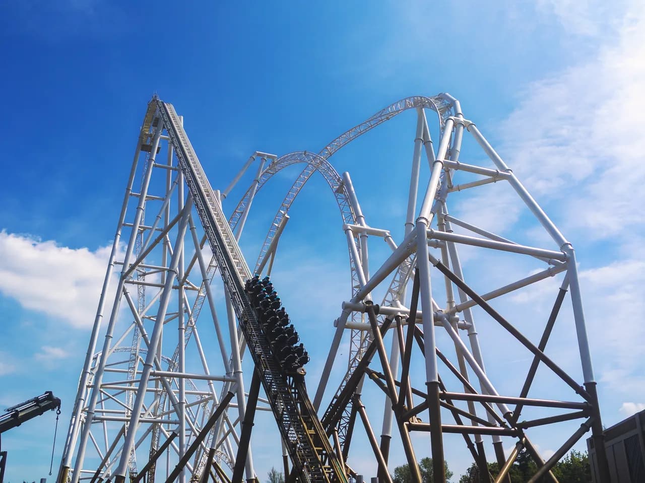 Hyperia at Thorpe Park: Height, Speed and Ride Guide