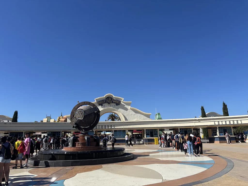 Parque Warner Madrid Guide: Rides, Tickets and Getting There