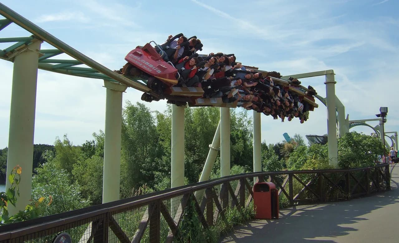 Thorpe Park Weather: Planning Around Rain, Wind and Heat