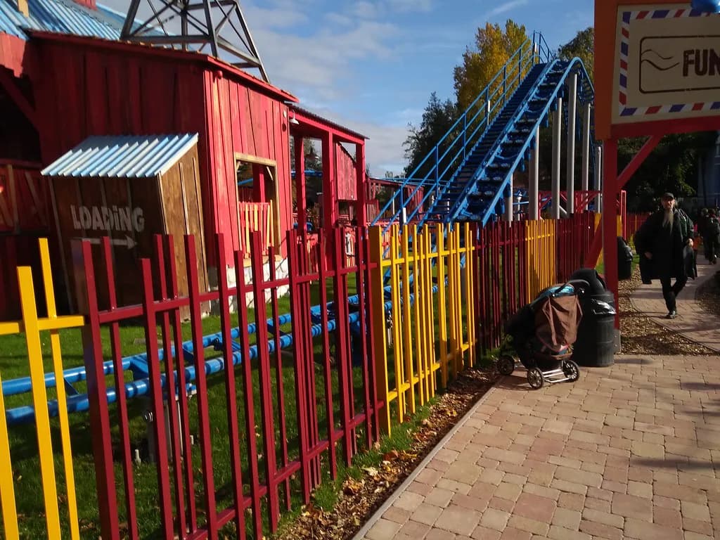 Walibi Belgium Rides: Coasters and Family Fun Guide