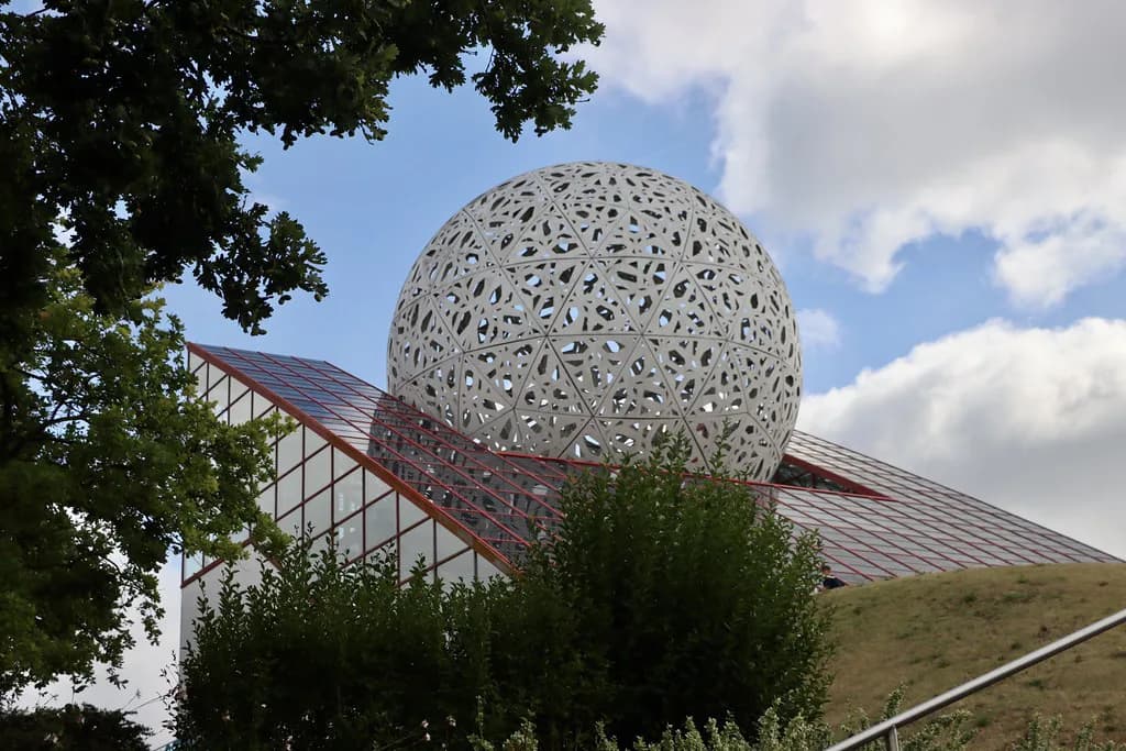Futuroscope Fast Track: Queue-Jump Passes Explained