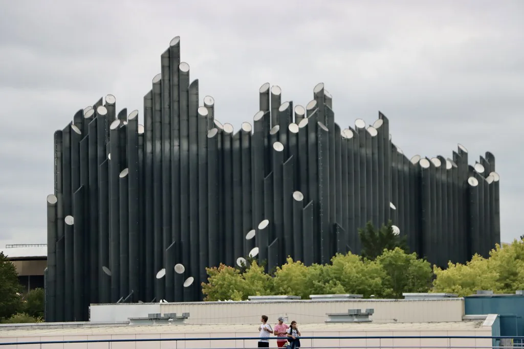 Futuroscope Queue Times: When to Visit to Beat the Lines