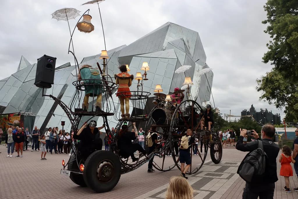 How to Get to Futuroscope: By Train, Car, Bus and Plane