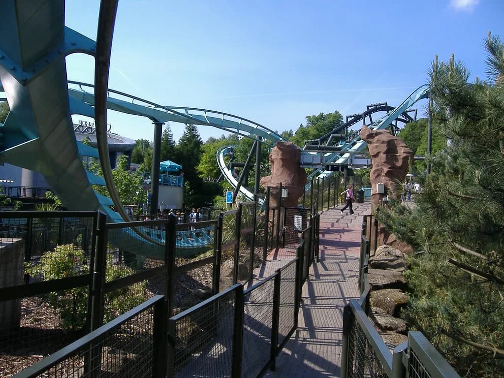 TH13TEEN at Alton Towers: Ride Guide and Height Limit