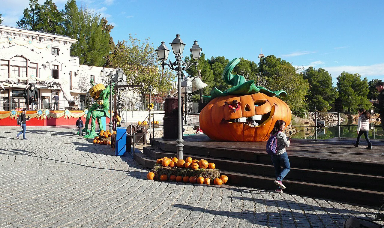Port Aventura Mediterrànea, PortAventura World