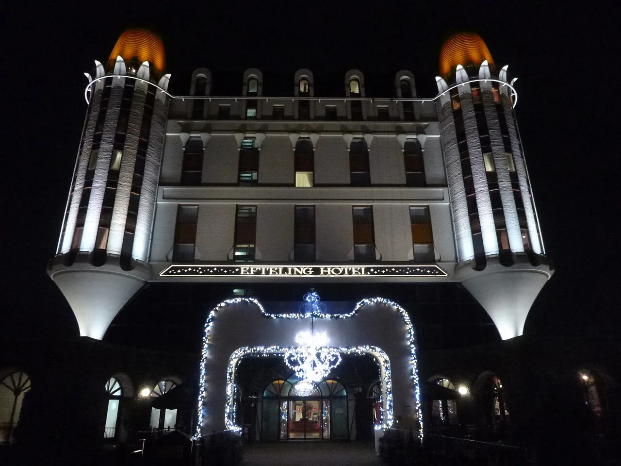 Efteling Hotel by night Winter Efteling