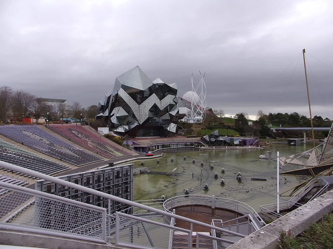 Vue Kinémax et ° 14-03, Futuroscope