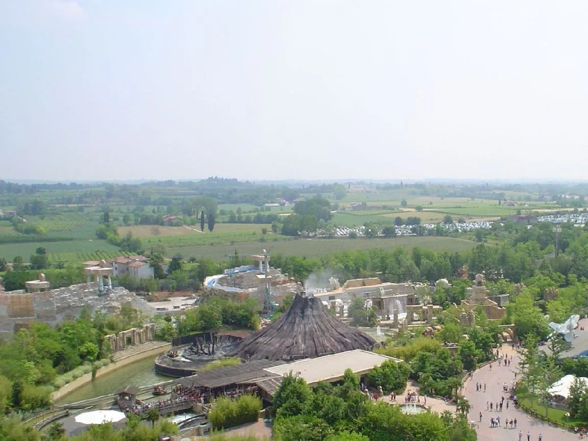 Gardaland Panorama left