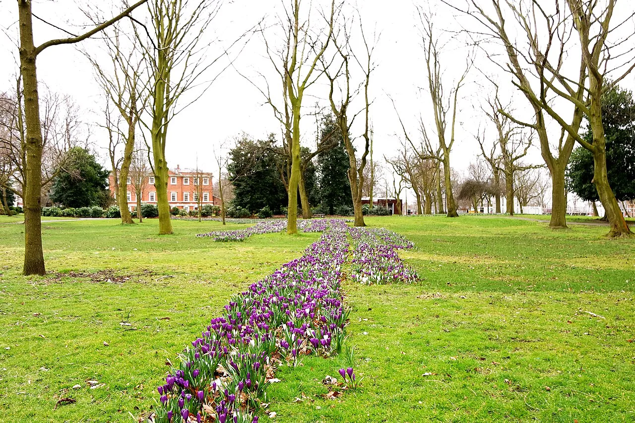 Warrington Town Hall from the north, Gulliver's World