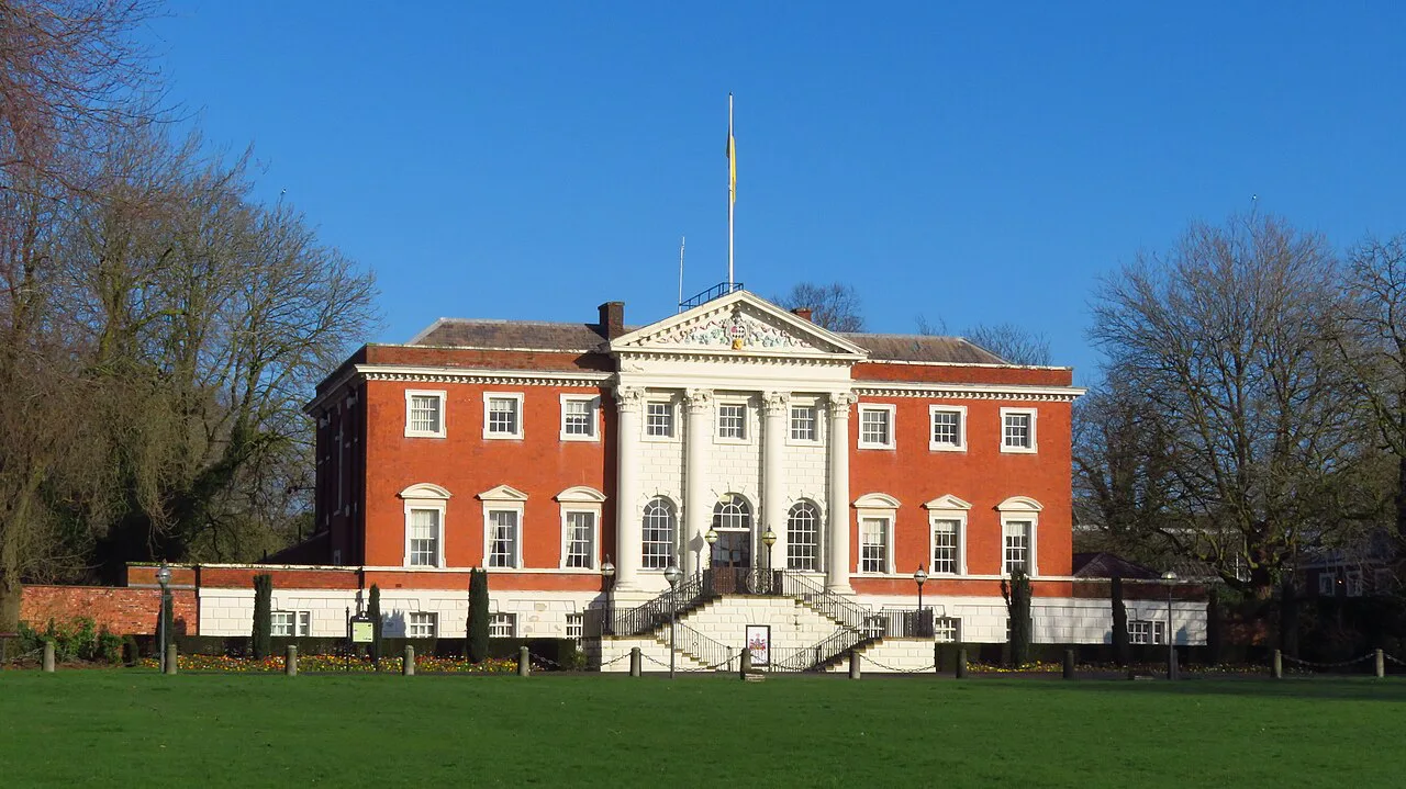 Warrington Town Hall - Bank Park, Gulliver's World