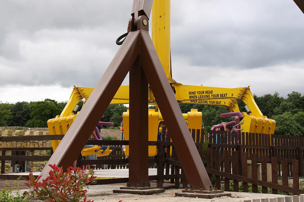 EaglesClaw Lightwater, Lightwater Valley