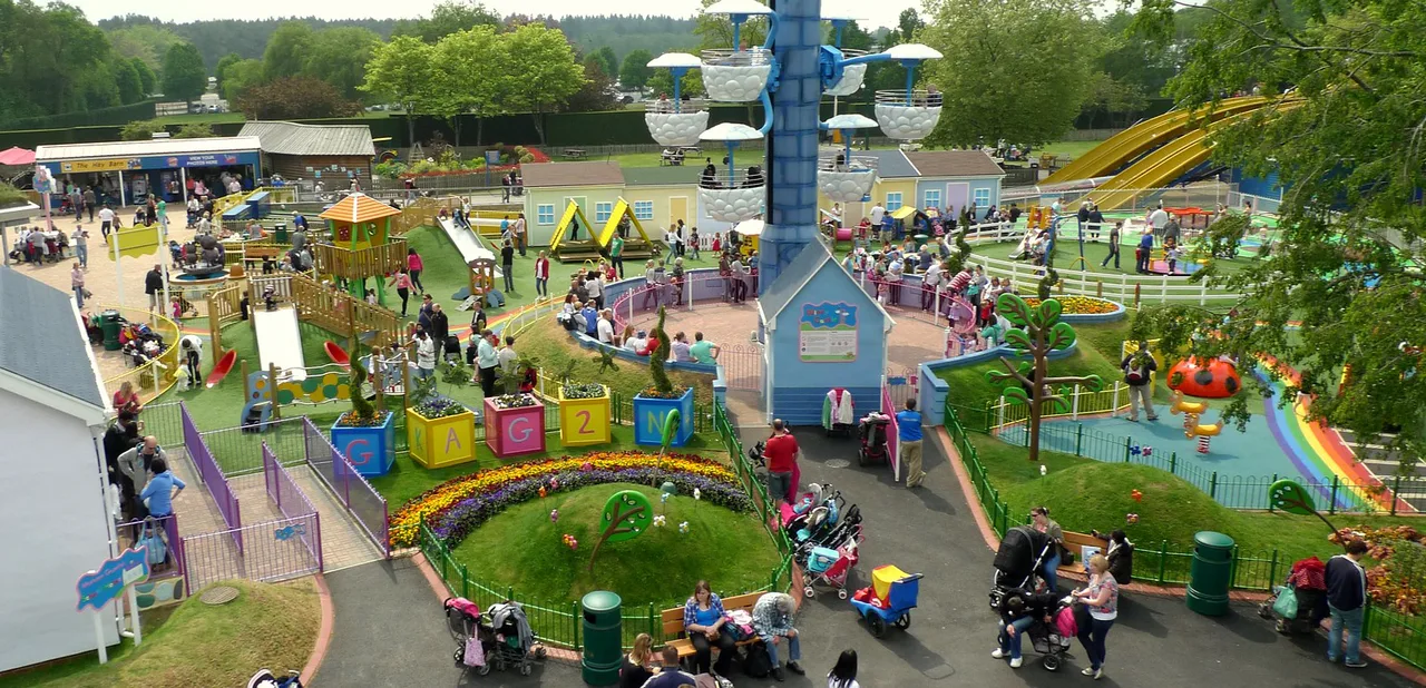 Windy Castle And Mr Potato's Playground, Paultons Park
