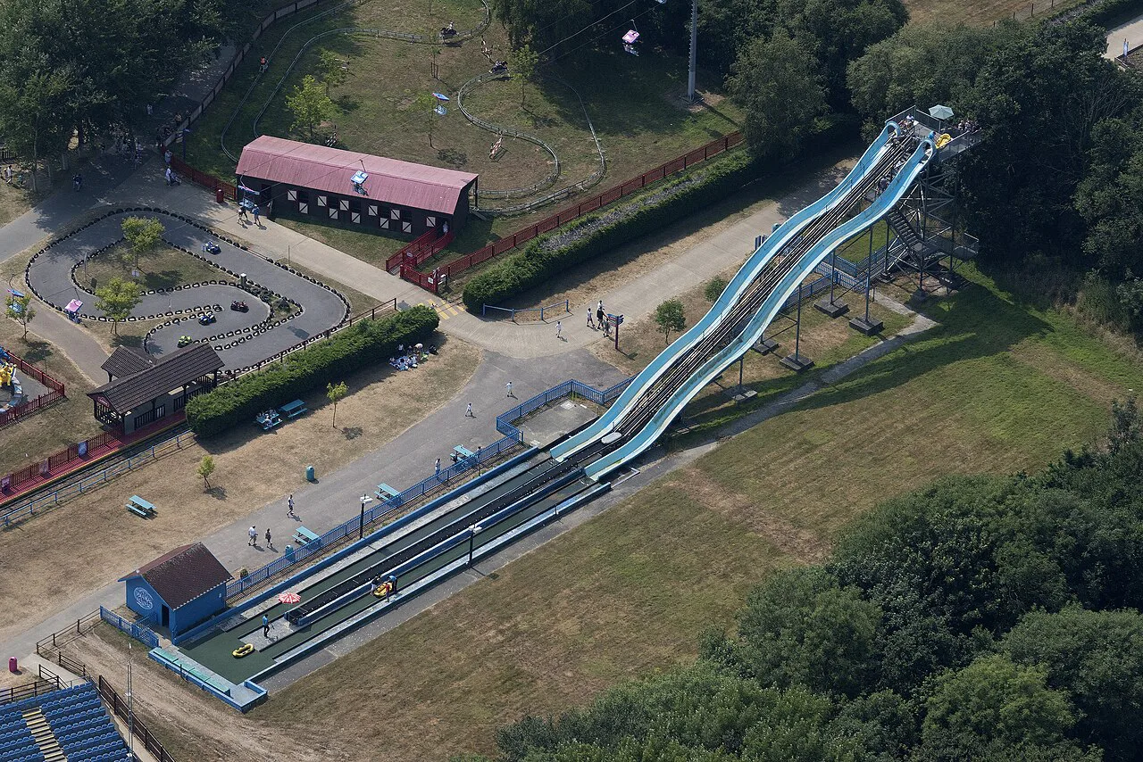 The Wave Breaker water slide at Pleasurewood Hills