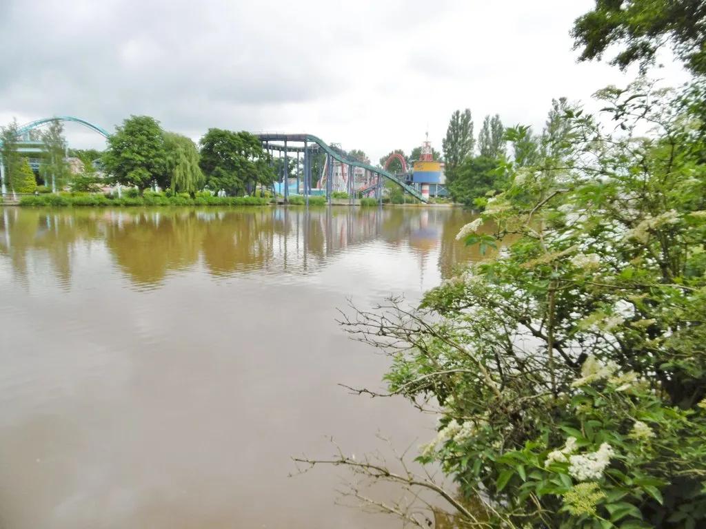 Drayton Manor, lake, Europe
