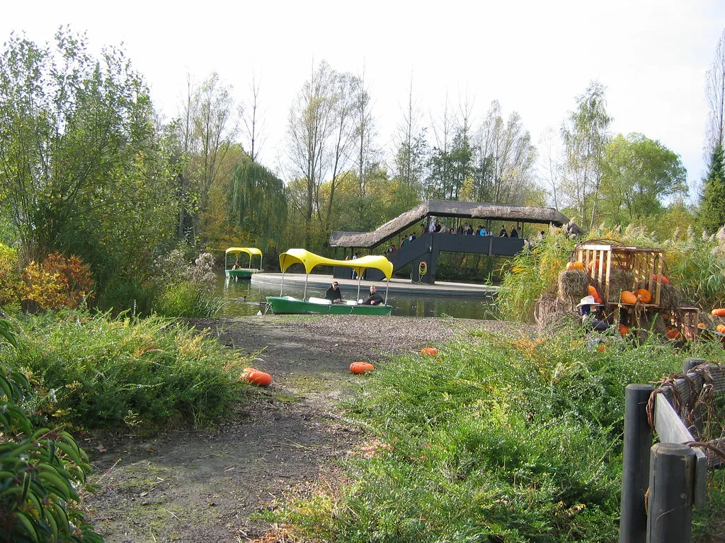 11-56-10 anon Powe, Walibi Belgium