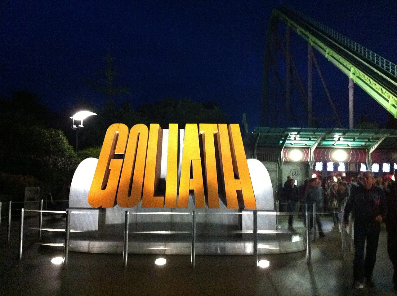Goliath at night, Walibi Holland